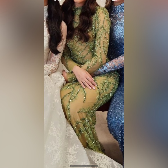 Designer dress Fjolla Nila. Party maxi dress long sleeves. - Picture 6 of 6